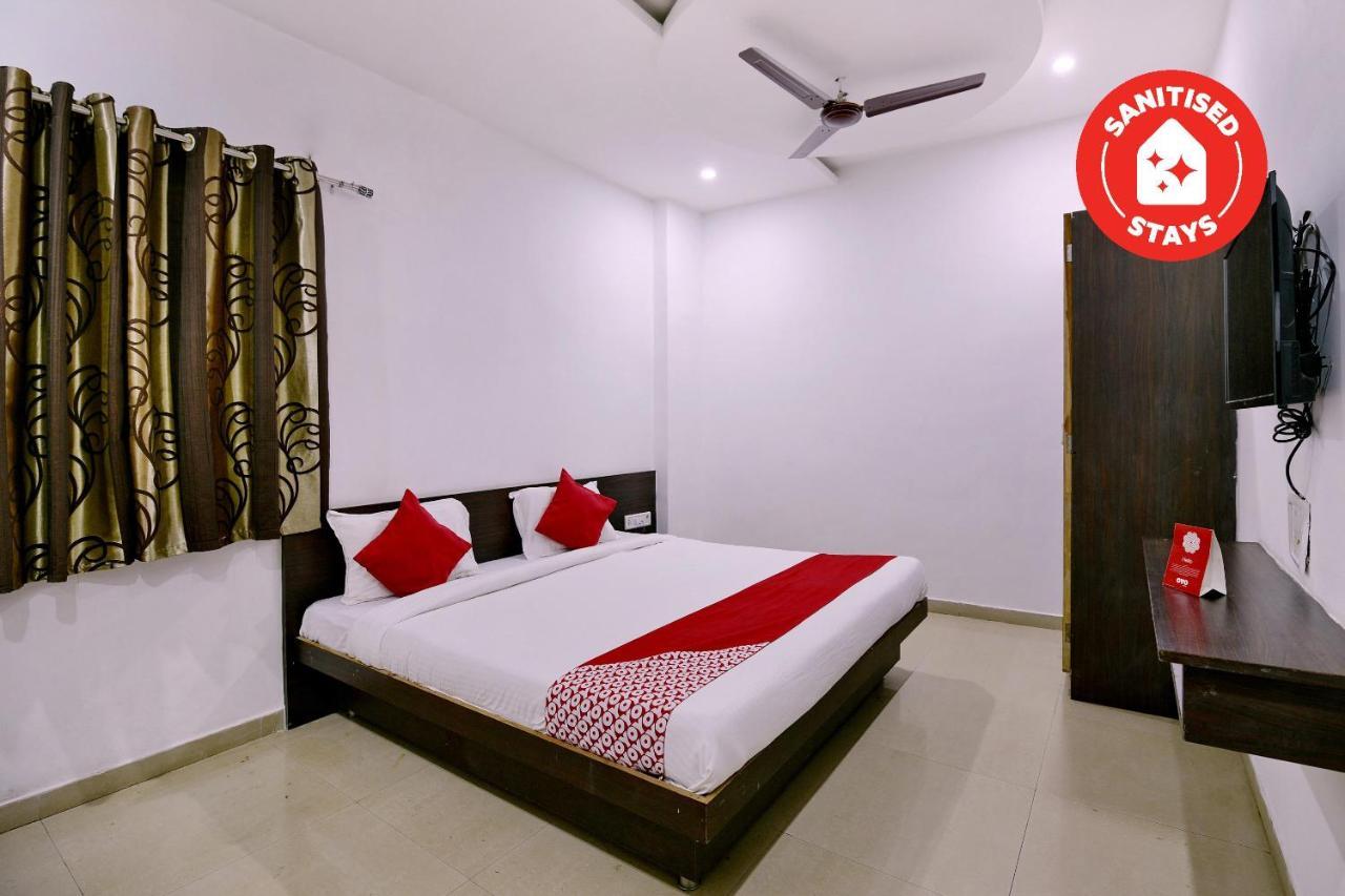 โอโย 9969 โฮเต็ล กศิปราธรรม Hotel อุจเจน ภายนอก รูปภาพ